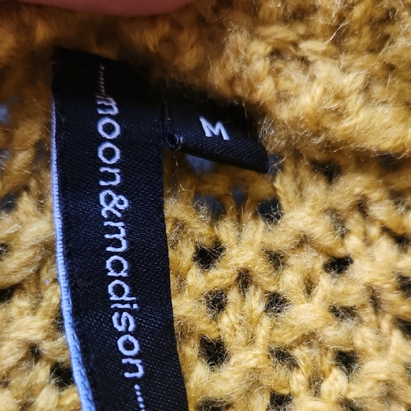 Moon & Madison Cropped Mustard Knit Sweater - Picture 2 of 7